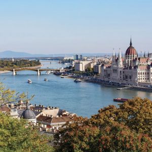 BUDAPEST, SIGNORILE E IMPONENTE