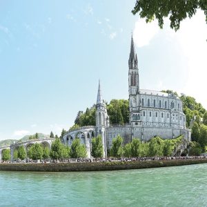 LOURDES, LUOGO MARIANO