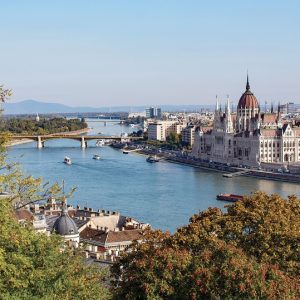 BUDAPEST, RAFFINATA ED ELEGANTE