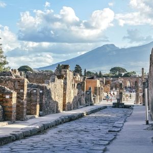 COSTA AMALFITANA, POMPEI, NAPOLI E IL VESUVIO