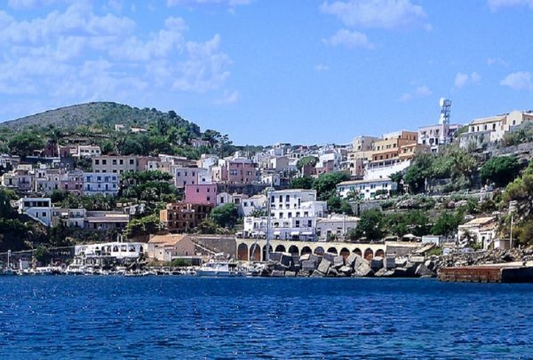 LE ISOLE DI USTICA E PANTELLERIA