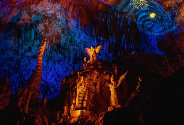 PRESEPE VIVENTE NELLE GROTTE DI POSTUMIA