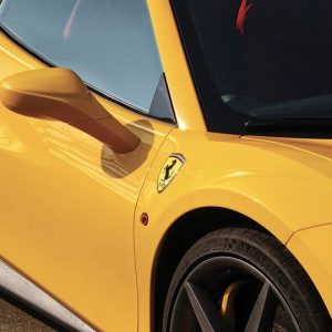 PASSIONE ROSSA: FERRARI E BALSAMICO DI MODENA