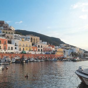 SULLA ROTTA DI ULISSE: NINFA, PONZA E GAETA