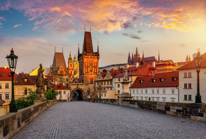 PRAGA, LA CITTÀ D’ORO