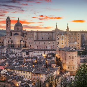 FRASASSI, URBINO E GRADARA