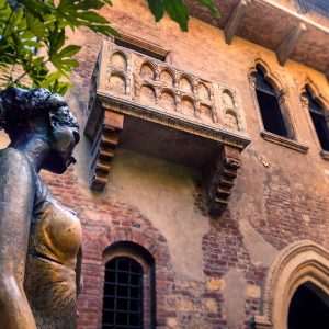 VERONA: WINE IN LOVE