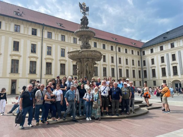 Magica Praga!🇨🇿
Sai sempre regalare esperienze indimenticabili, fatte di luoghi, di incontri, di storie e di personaggi che lasciano il segno! 
Sulle orme di Re Carlo🤴abbiamo scoperto una città in fermento, che custodisce tesori   del gotico antico e rinasce in nuove scoperte! 
Tra le vie di Kafka, sulle acque 💦 del Moldava e nelle note 🎶 dell’orologio ⏱️, Praga e’ diventata per questo gruppo meraviglioso una meta del cuore ❤️ !

PROSSIMO APPUNTAMENTI A PRAGA:

📆 dal 14 al 17 agosto 2025
💰Entro il 31 maggio €590,00 poi €650,00
👉🏻 https://www.canilviaggi.it/prodotto/praga-una-citta-magica-2/

📆 dal 30 ottobre al 02 novembre 2025
💰entro il 31 agosto €550,00 poi €590,00
👉🏻 https://www.canilviaggi.it/prodotto/praga-una-citta-magica-3/

📍VIENNA, BUDAPEST, PRAGA E BRATISLAVA
📆 dal 19 al 27 agosto 2025
💰 entro il 31 maggio €1590,00 poi €1690,00
👉🏻 https://www.canilviaggi.it/prodotto/vienna-budapest-praga-e-bratislava/