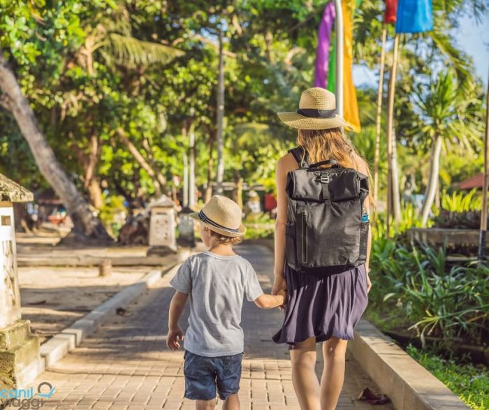 🌸 Festa della Mamma 2025 🌸
Domenica 11 maggio

Ci sono legami che il tempo non scalfisce.
Ci sono avventure che diventano ricordi indelebili.
E poi ci sono loro: mamma e figlio, mano nella mano, pronti a scoprire il mondo insieme. 🌍💞

Regala (o regalati) un viaggio pieno di emozioni, sorrisi, scoperte.
Perché i momenti più belli non si misurano in giorni o in chilometri…
ma nei sorrisi condivisi, negli sguardi complici, nei silenzi che parlano d’amore.

Ovunque si vada, la vera destinazione è stare insieme. 💫